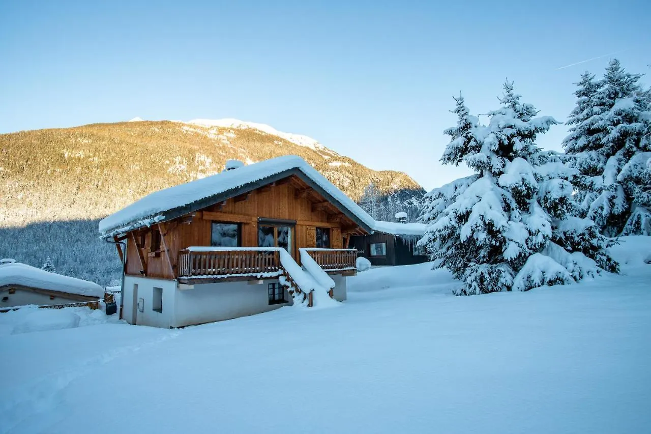 Chalet Trois Bois - Alpes Travel - Les Houches - Sleeps 8