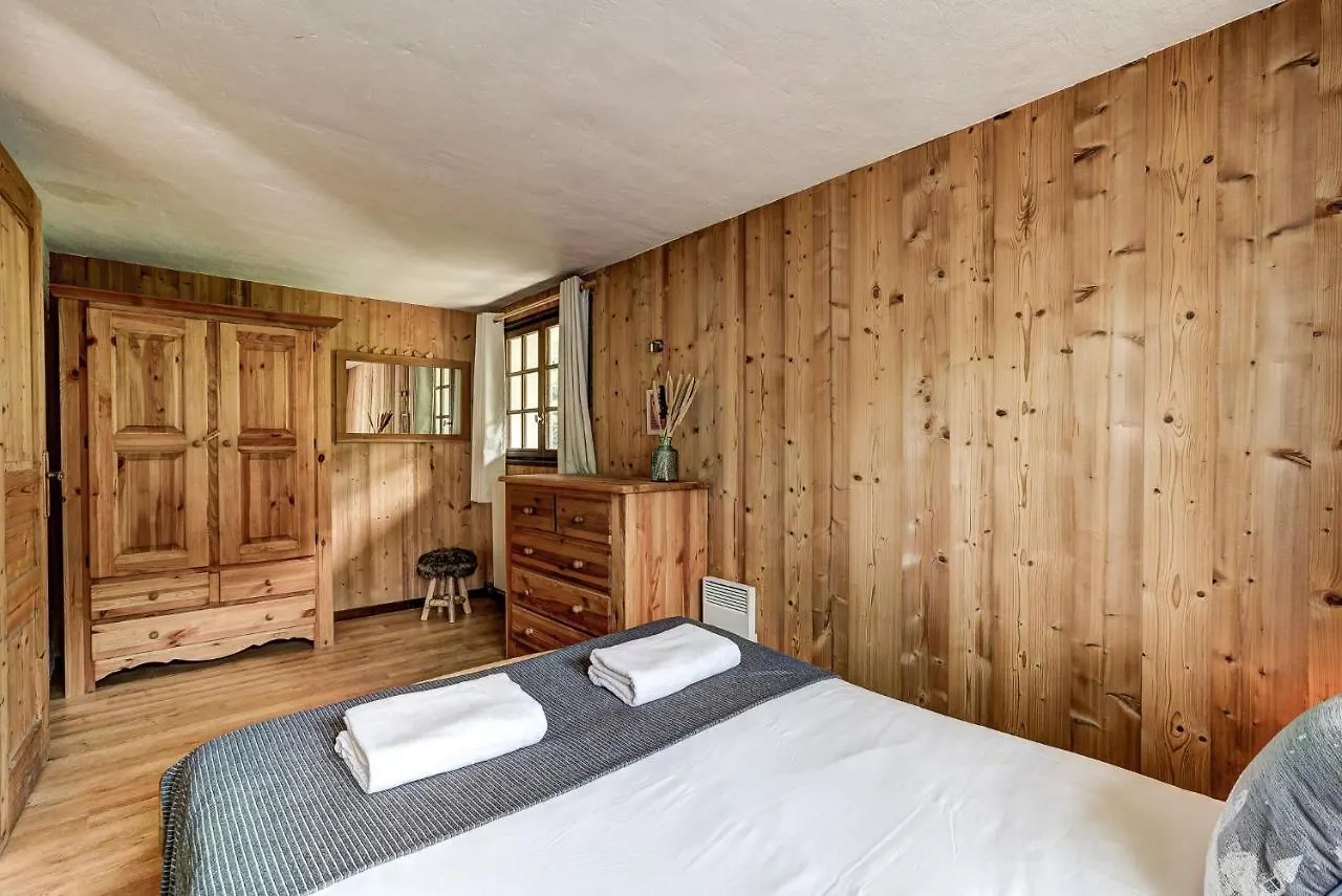 Chalet Trois Bois - Alpes Travel - Les Houches - Sleeps 8 0*,  France