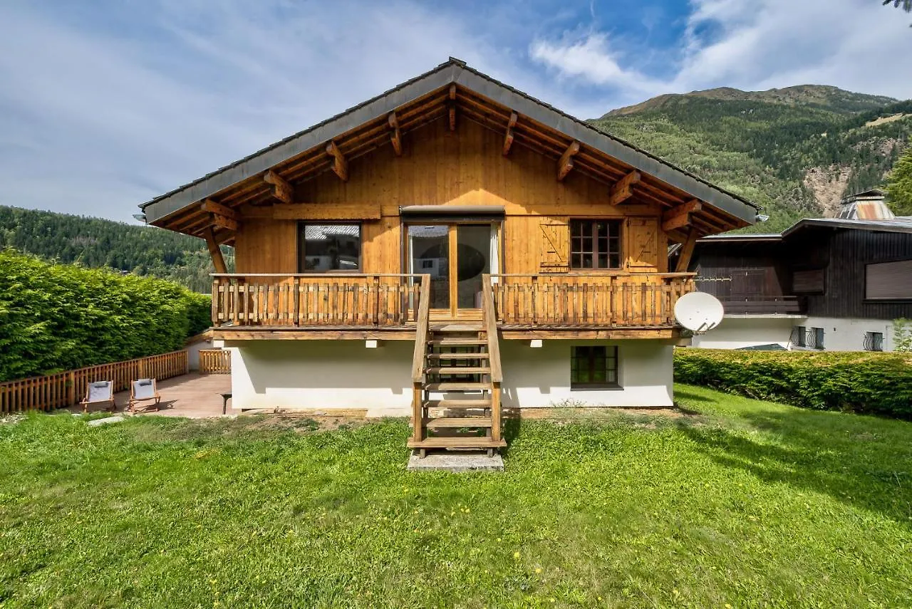 Chalet Trois Bois - Alpes Travel - Les Houches - Sleeps 8