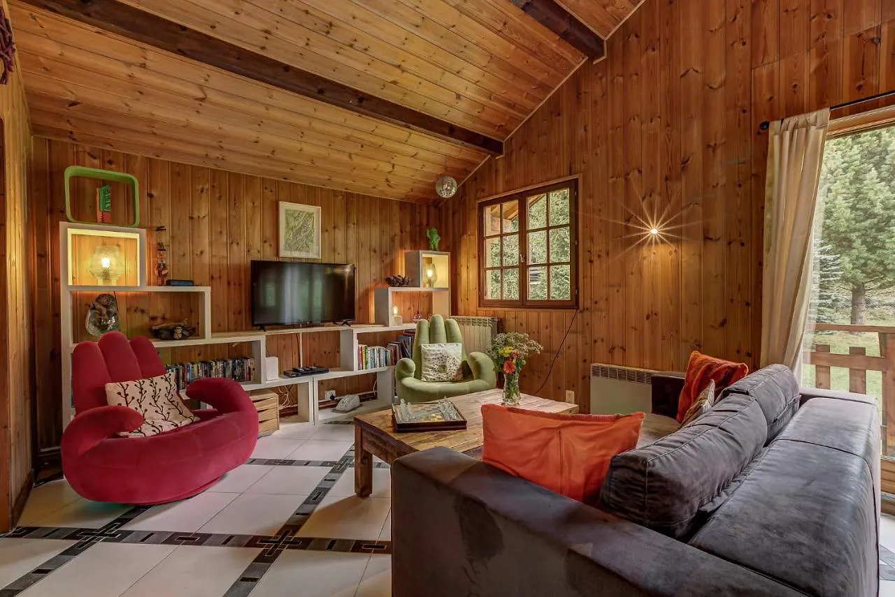 Chalet Trois Bois - Alpes Travel - Les Houches - Sleeps 8 0*,